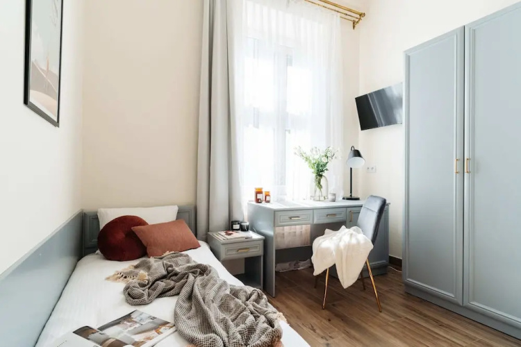 Sapphire Studios by Loft Affair