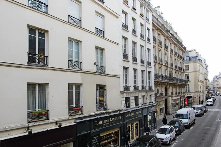 S03909 - Charming studio for 2 people, two steps away from the Marais