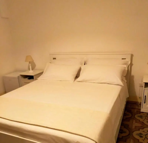 Comes 5 Home