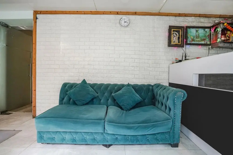 Fabhotel Twigo Inn