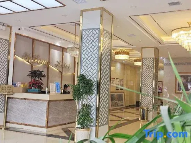 Yilong Hotel
