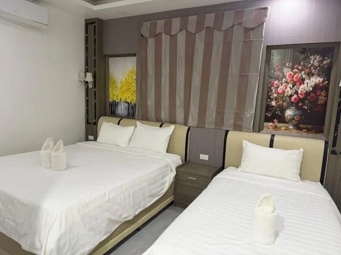 Deluxe Double room with city view