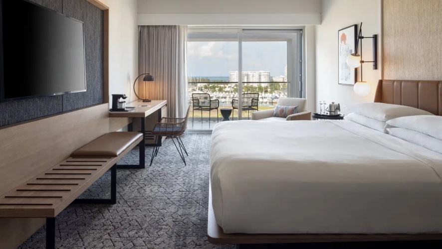 Deluxe Double room with balcony and with bay view
