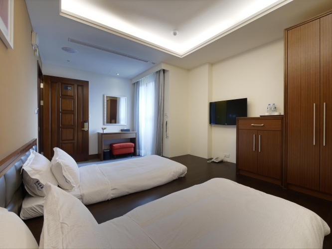 Standard Triple room