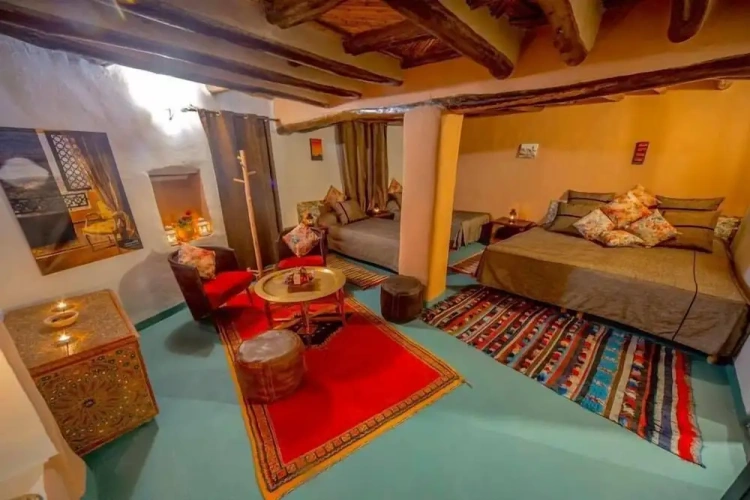 Standard Quadruple Family room with view