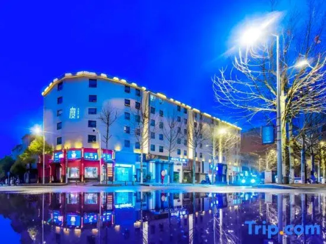 Do·Luxury Suites Hotel