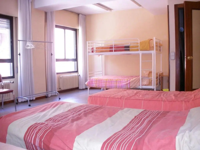 Hispania Residence - Hostel