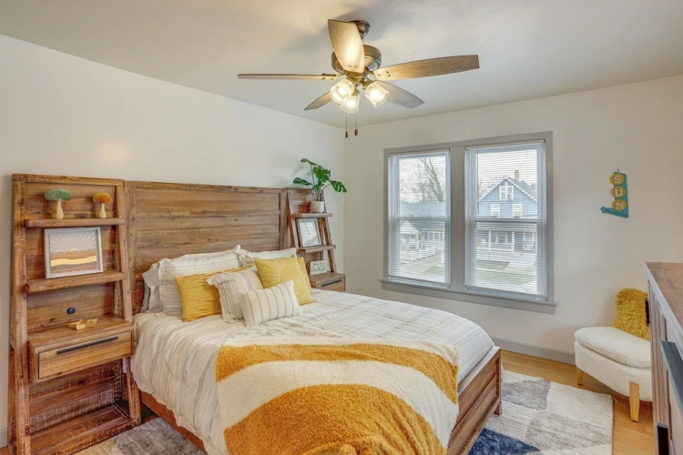 5 Bedrooms Cottage