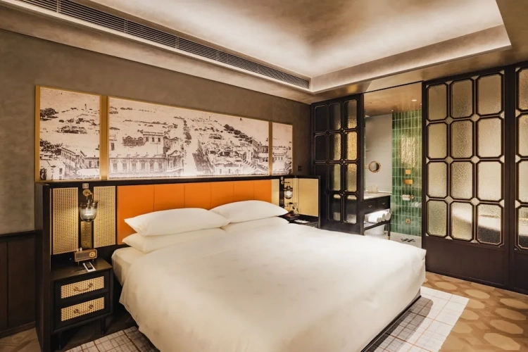Luxury Double room with balcony and with city view