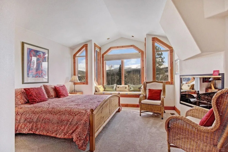 Dogwood Lodge by RedAwning