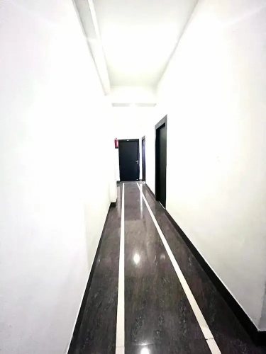 Hotel Meera Dham