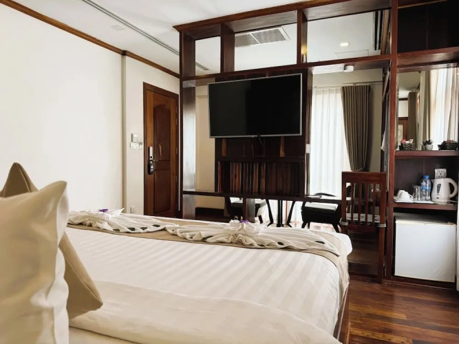 Double Junior Suite with balcony and with city view