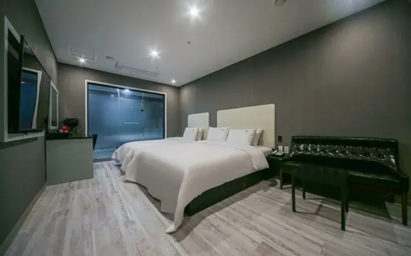 Changwon Bonggok-Dong Hotel Daon(창원 봉곡동 HOTEL DAON(다온))