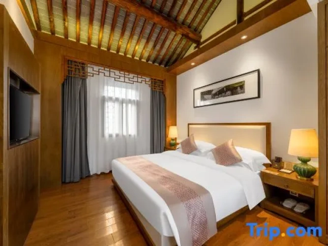 Superior Double room with courtyard view