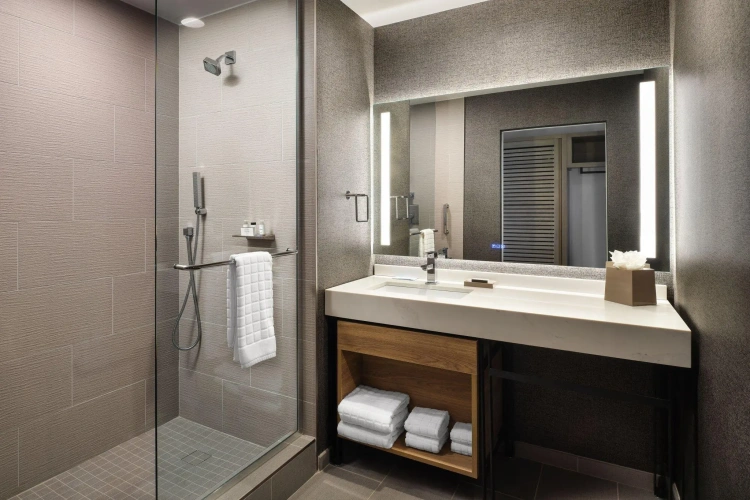 Standard Double Club room with courtyard view