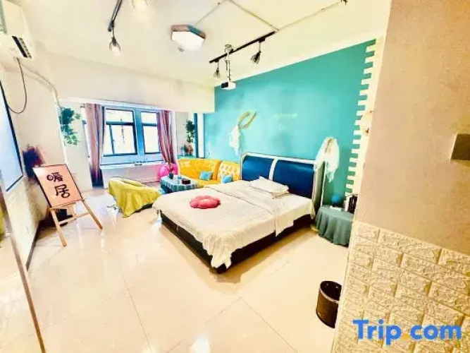 Langqin Themed Homestay (Baolong Plaza)