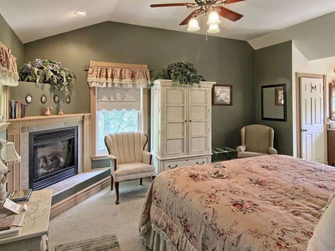 Grand Victorian B&B Inn