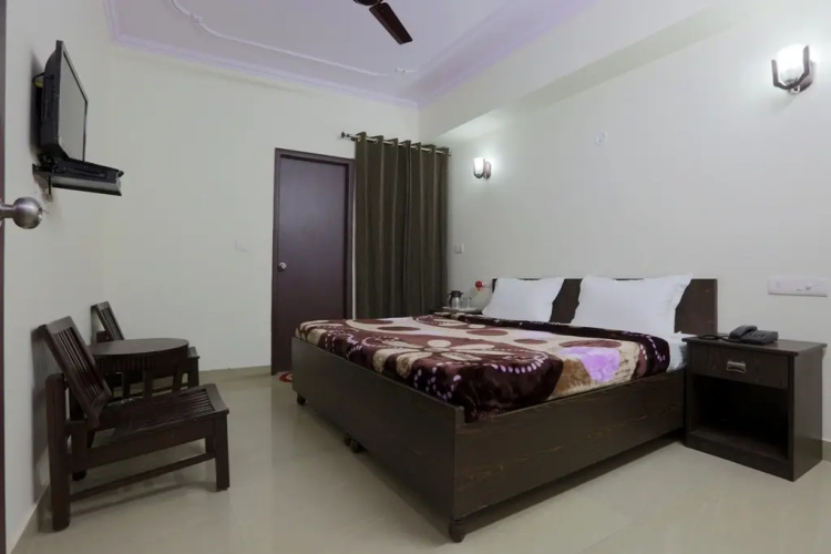 Hotel Aerotech by OYO Rooms