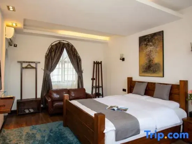 Standard Double room with courtyard view