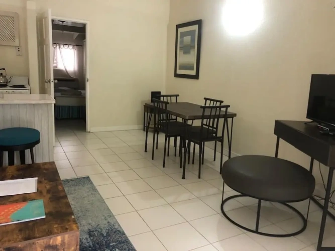 1 Bedroom Apartment