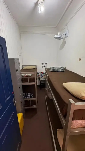 Pinheiros Hostel e Food