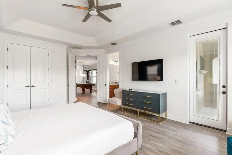 Guest rooms