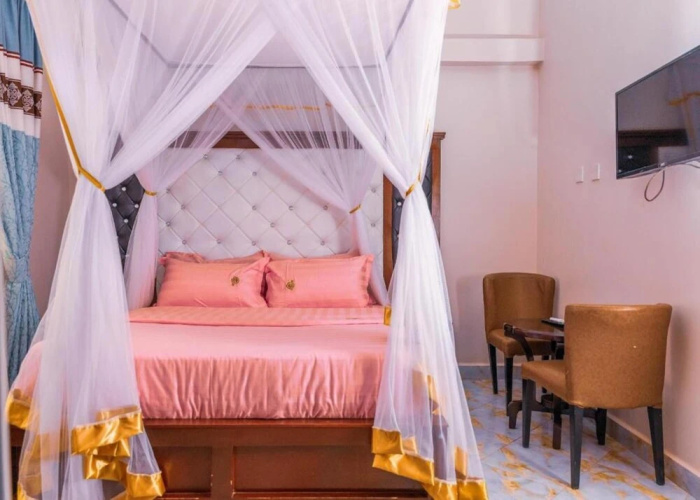 Romeos Hotel