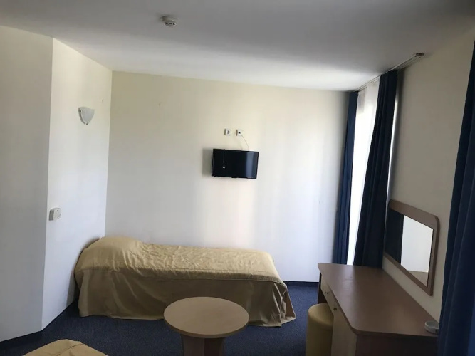 Family Hotel Sunday