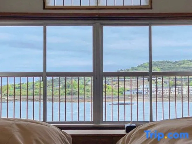 Standard Twin room with ocean view