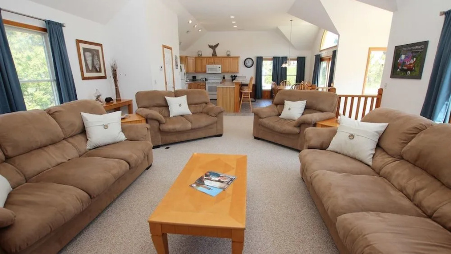 Vacation Inn - 5 Br Home