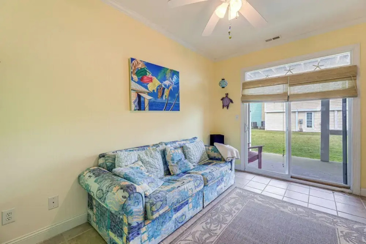 Atlantic Beach Retreat w/ 2 Decks: Steps to Beach!
