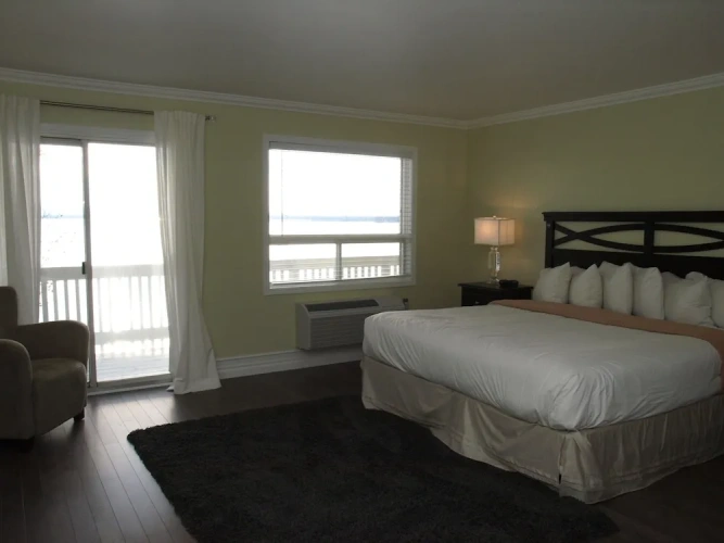 Deluxe Double Suite