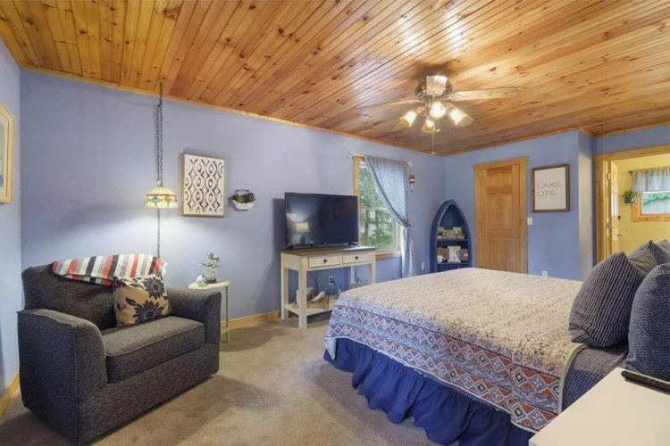 Cabin in the Cove