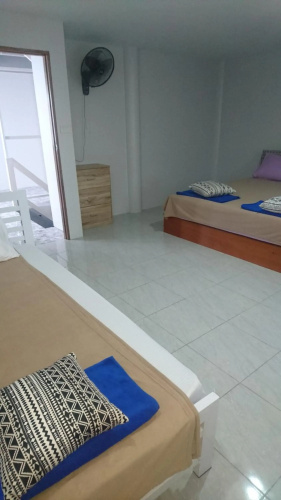 Easy Rooms and Minimart