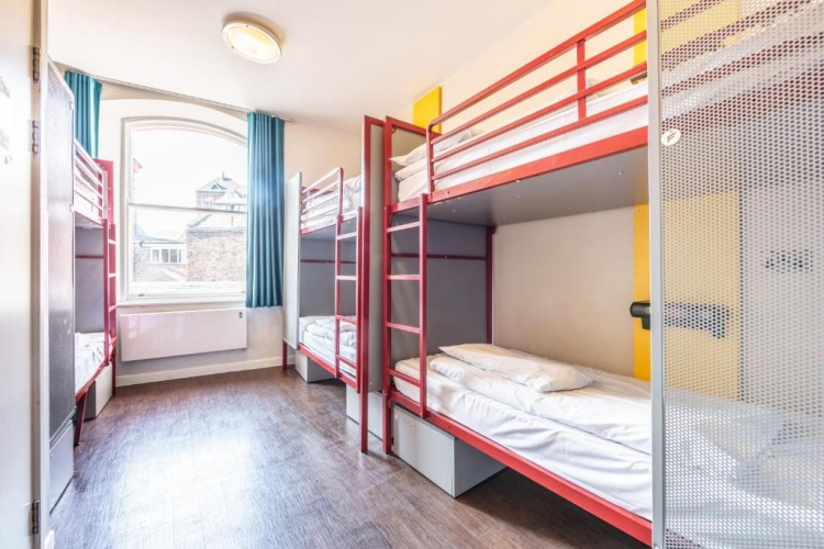 Bed in Dorm