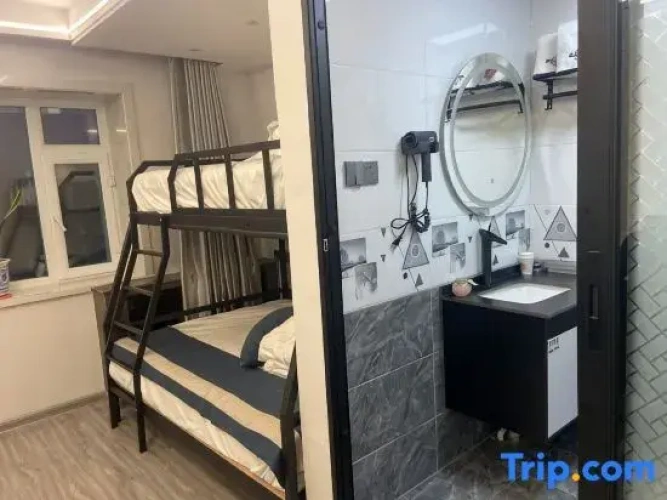 Triple Cottage