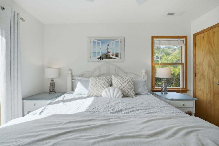 Golf & Surf 7BR: Private Pool, 5 Min to Beach