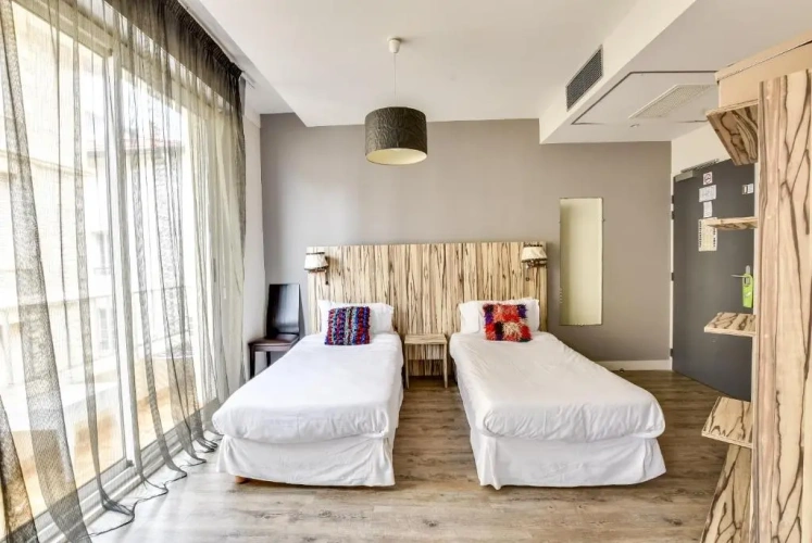 Standard Twin room