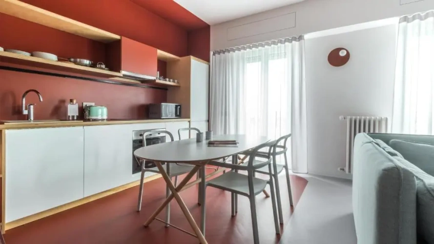 2 Bedrooms Apartment
