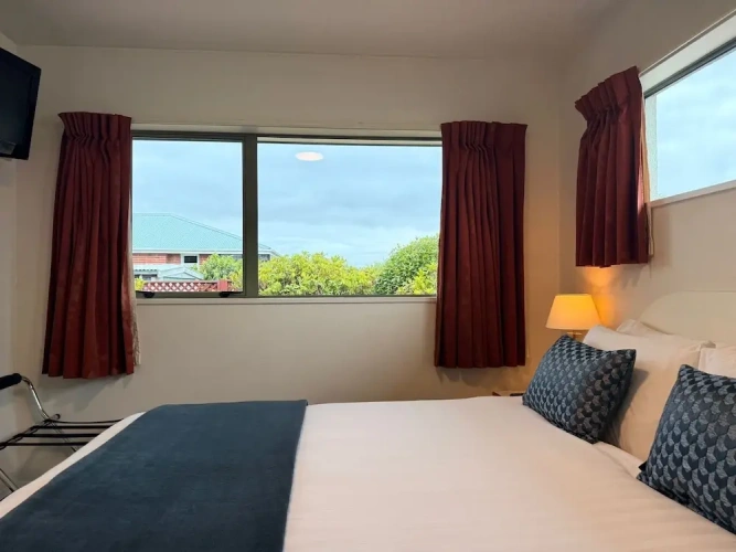2 Bedrooms Standard Quadruple room