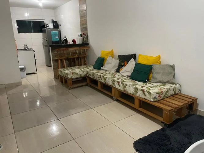 Casa Duplex 2 quartos com amplo quintal