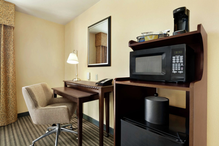 Hampton Inn & Suites West Sacramento