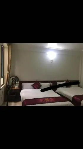 H ng NhAt Hotel