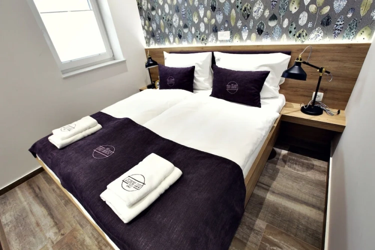 2 Bedrooms Standard Apartment with garden view
