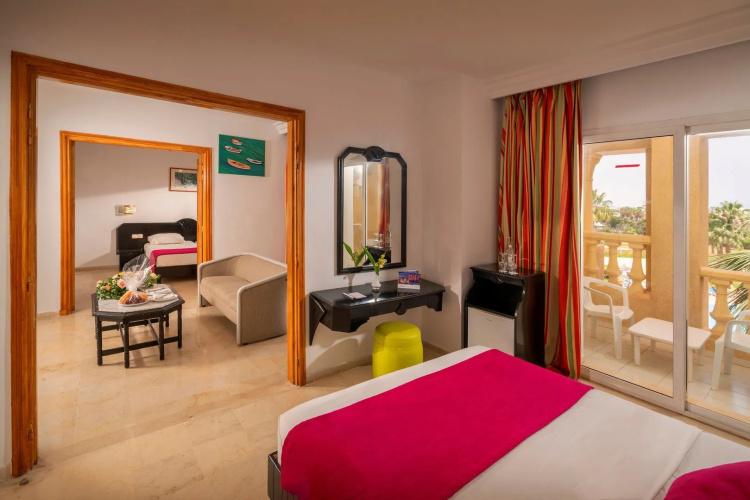 Houda Yasmine Marina & SPA