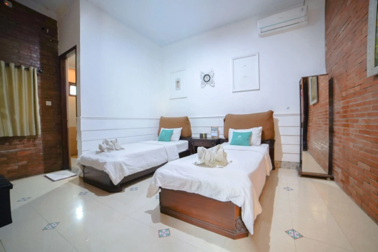 3 Bedrooms Villa