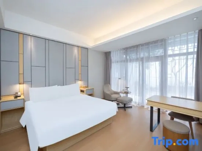 Standard Double room with view