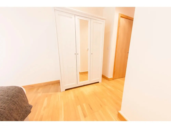 Spacious Riverside Flat for 4 in Stratford