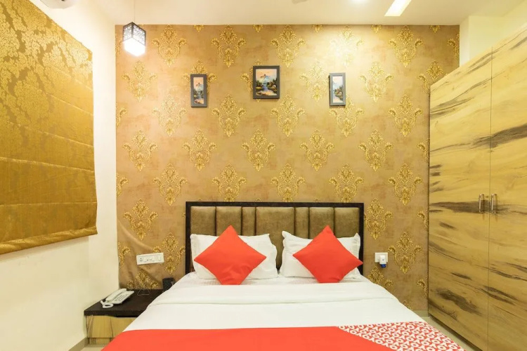 Oyo 16546 Hotel Saurabh