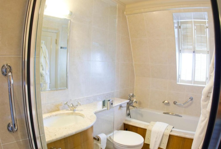 Superior Twin room with harbour view